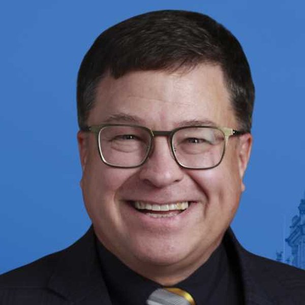 Portrait of Sheldon Clare